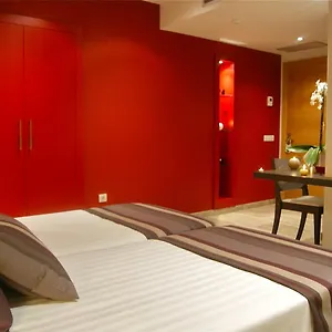 https://restaurante-y-alojamiento-can-mach.catalonia-hotels.com