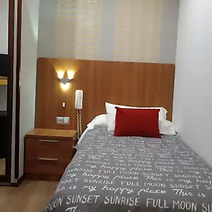 https://hostal-san-francisco-cadiz.hotelsincadiz.net